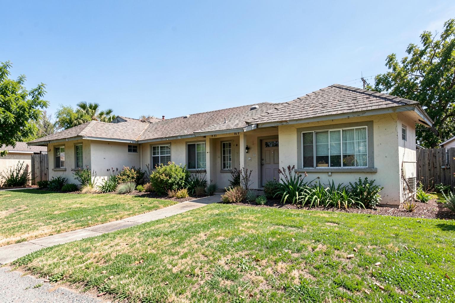 Home in Bakersfield, CA purchased for cash by CyberHomes