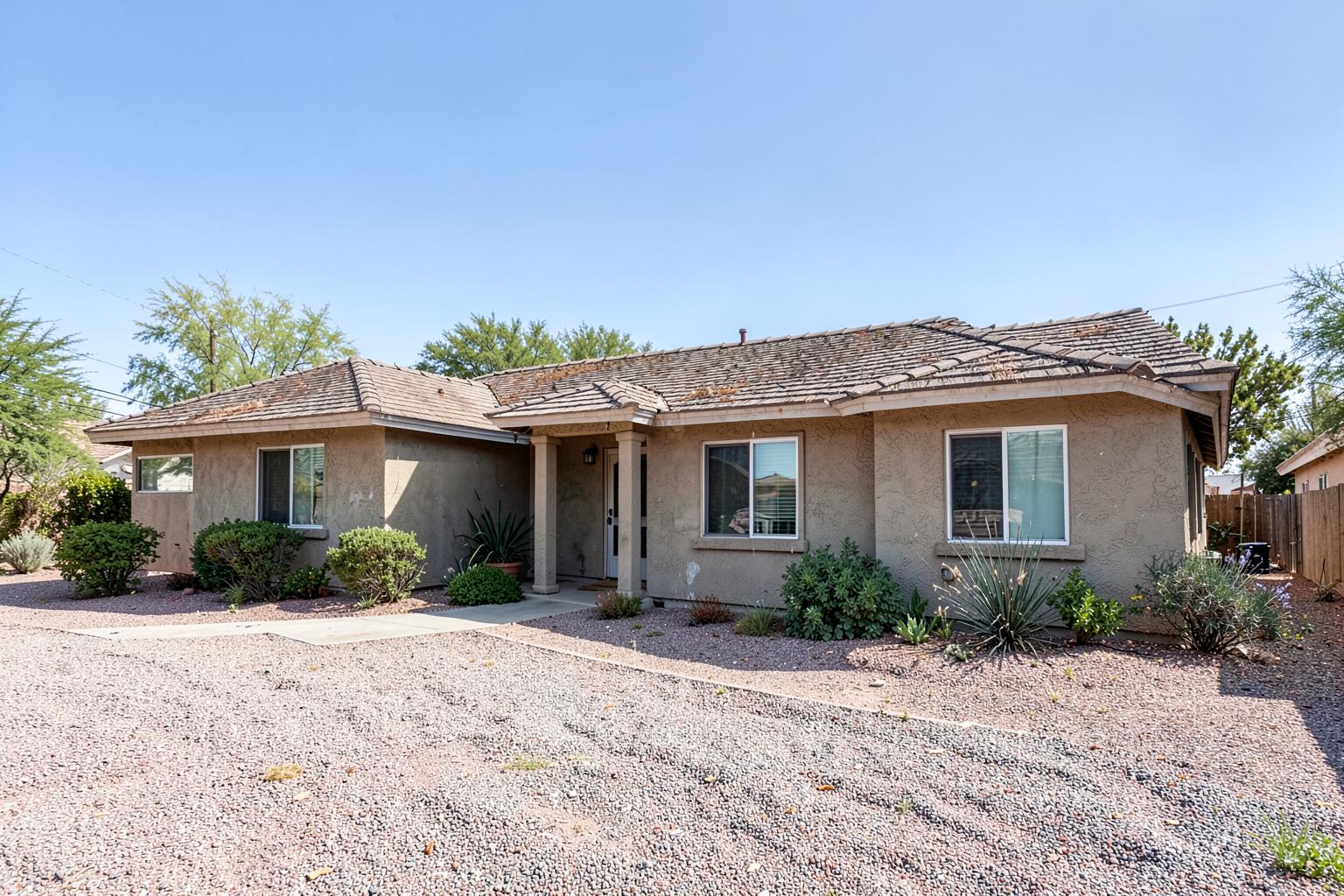 Home in Glendale, AZ purchased for cash by CyberHomes